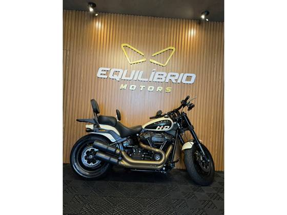 HARLEY-DAVIDSON SOFTAIL FAT BOB 114 